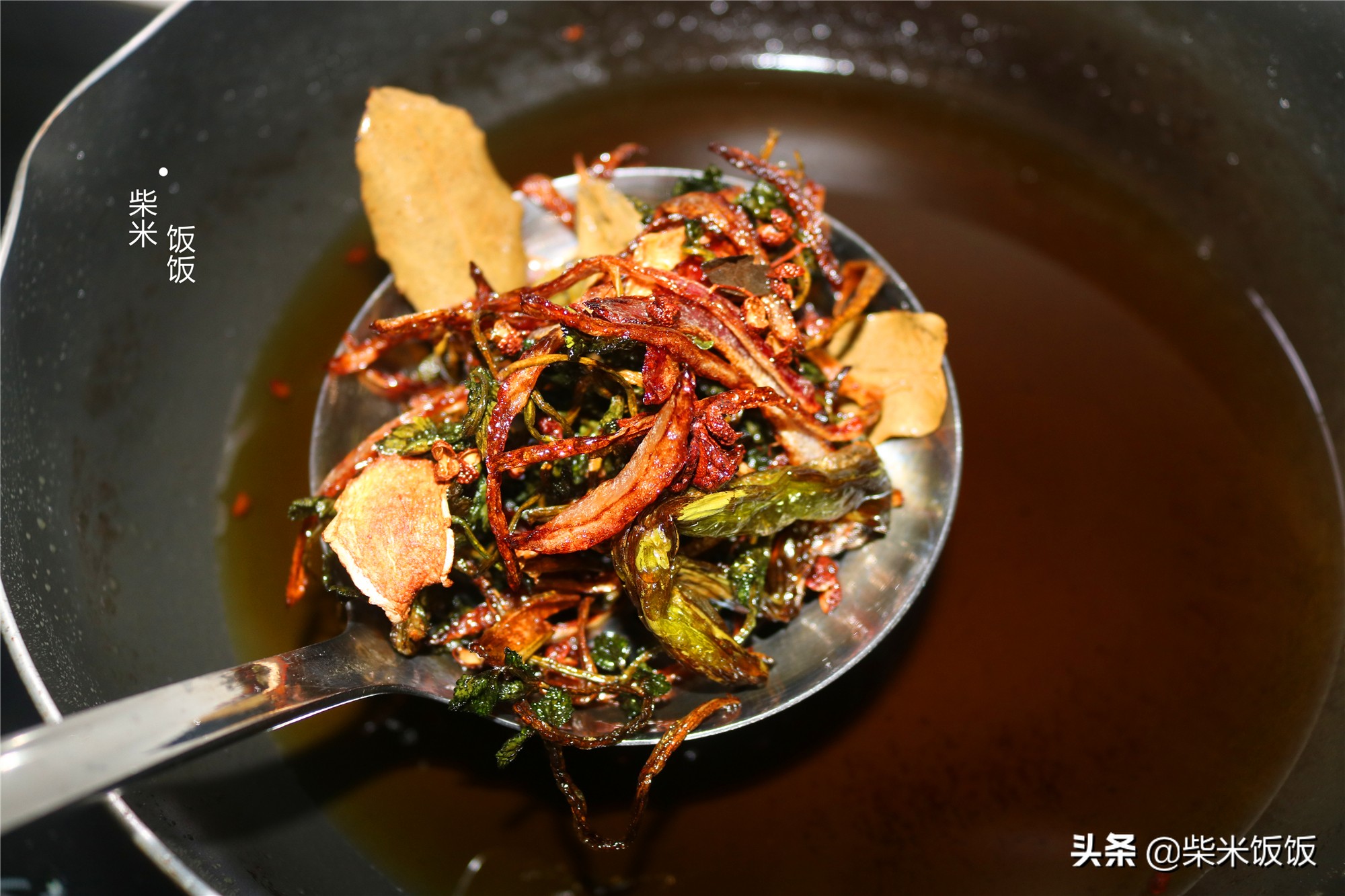 做辣椒油，我常用這8種香料，鮮香四溢，拌什麼菜都好吃