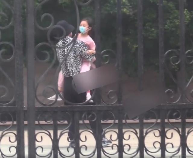 知名娱记爆料，贾乃亮李小璐两人已经和解，但