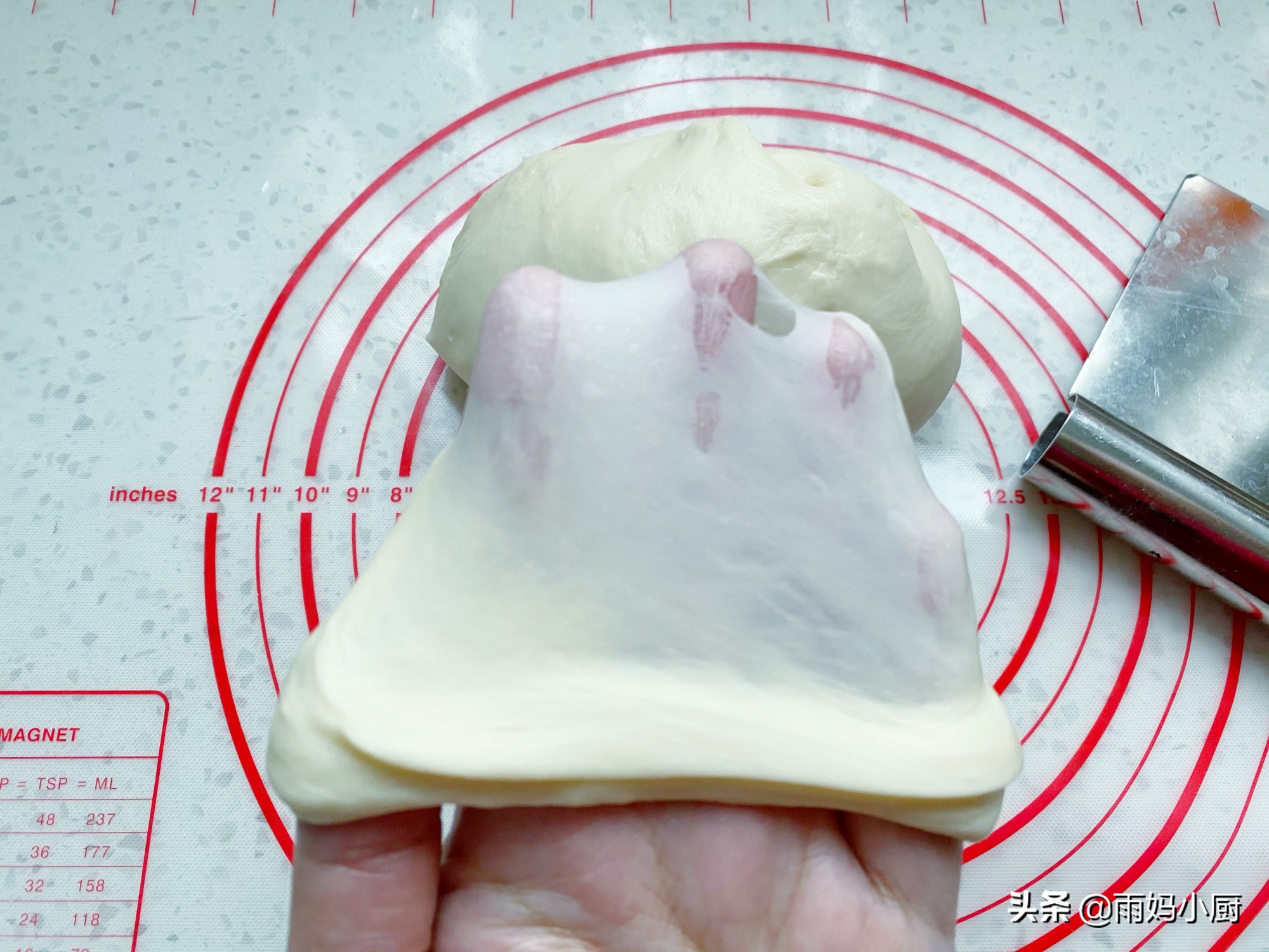 春天愛吃的早餐，奶香濃郁的牛奶哈斯早餐包，香氣四溢又鬆軟