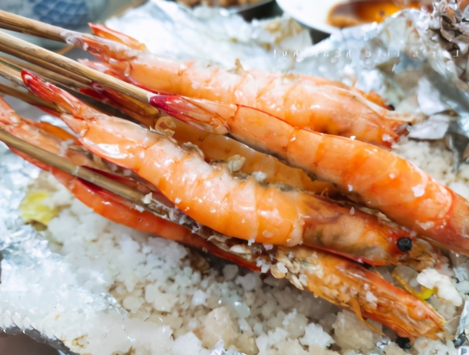 图片[1]-盐焗虾的做法步骤图 比红烧虾好吃-起舞食谱网