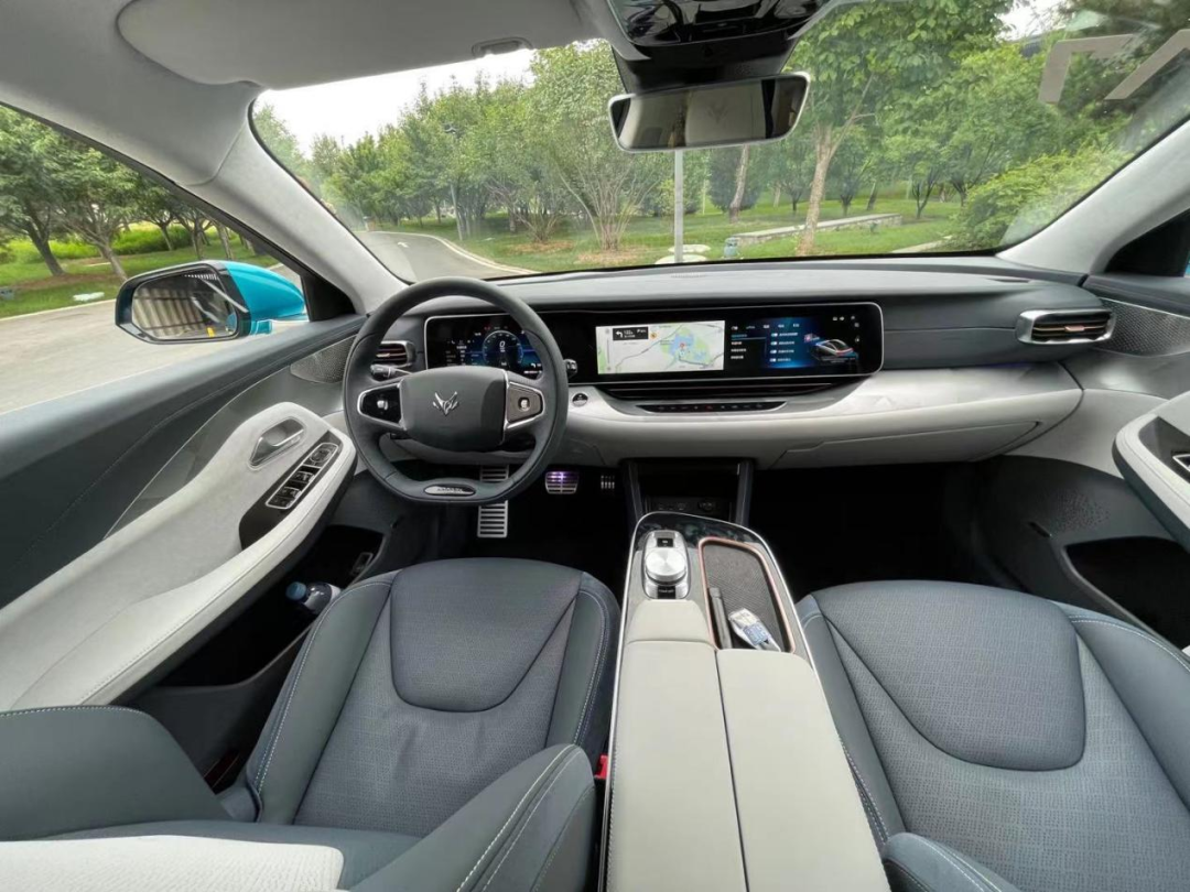 试驾|没有华为的极狐阿尔法S依旧比特斯拉强