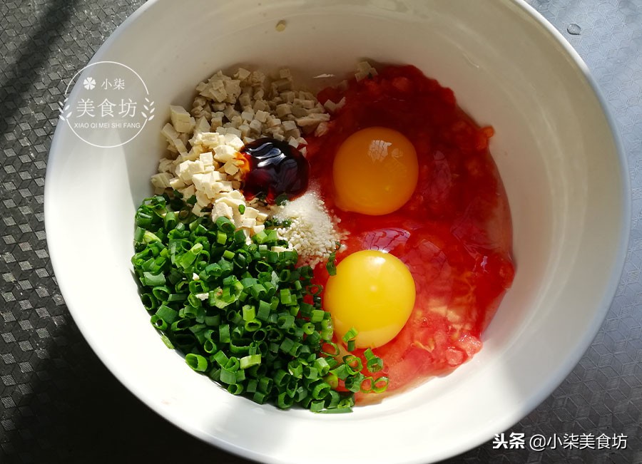 图片[6]-一个西红柿 2个鸡蛋 这样做的早餐饼营养又好吃 10分钟出锅-起舞食谱网