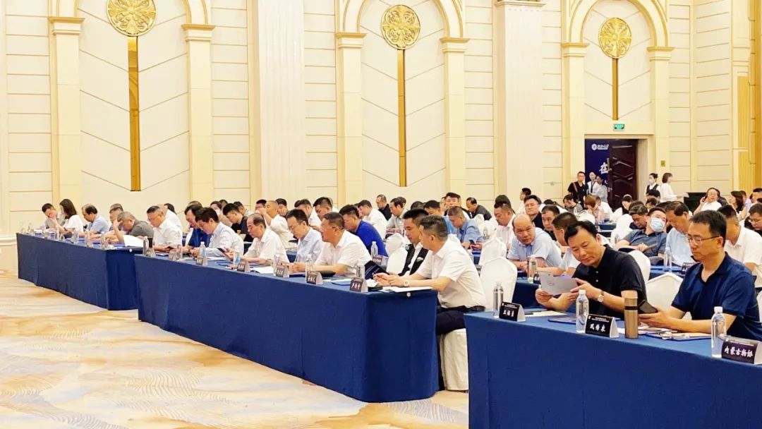 广东省物业管理行业协会考察团一行赴青岛交流学习