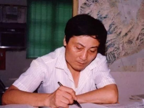 中国历届首富而立之年都在做什么？有的也跟你