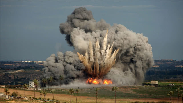 战争正式打响？美以又要联手大规模空袭伊朗目标，局势骤然复杂