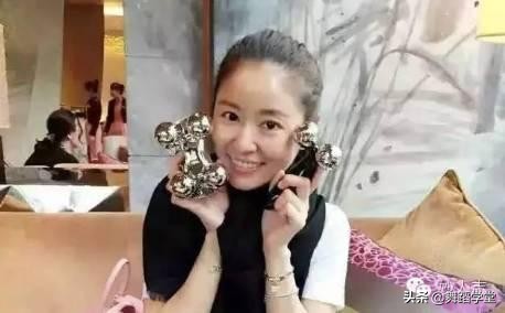 章子怡素颜曝光，这和普通人有什么区别？网友