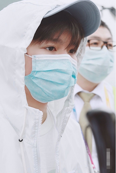 《向往的生活》欧阳娜娜崩溃痛哭，张子枫缩在