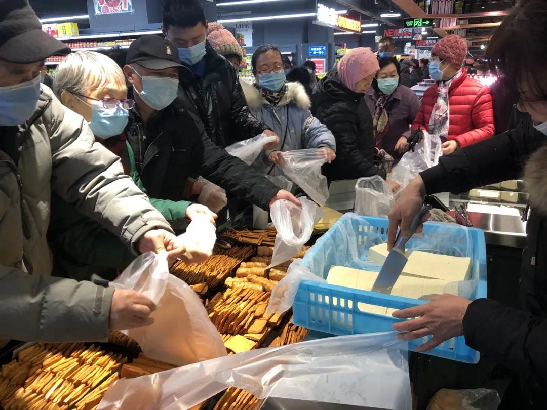 情缘一线牵，世纪华联豆状元再度携手踏征程