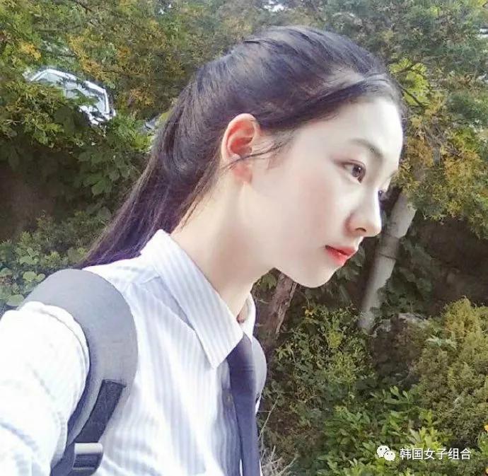SM看了Ins之后,通过DM挖掘的,这位女团爱豆出道前后对比