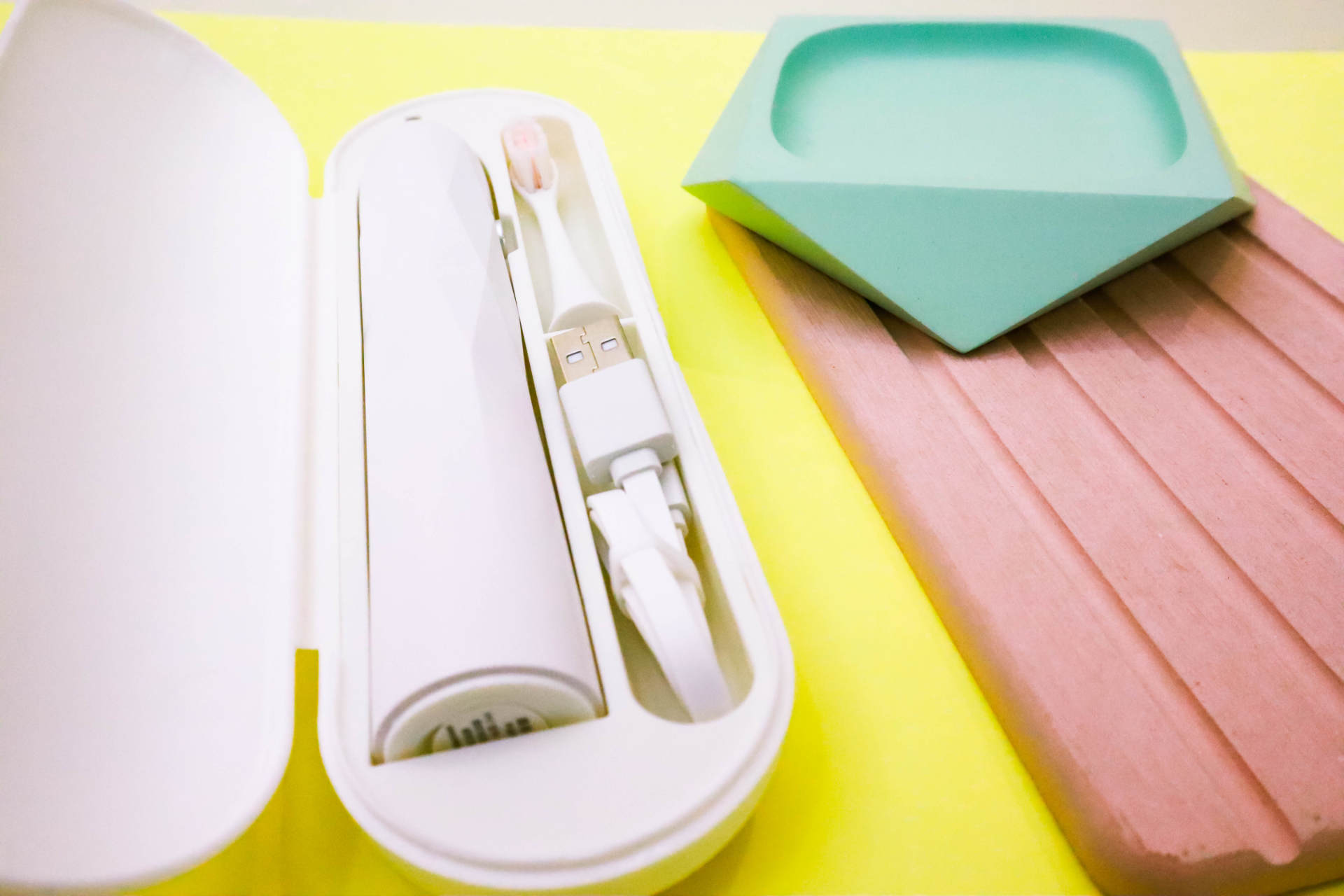 干净不伤牙 | 扉乐小魔刷Major电动牙刷