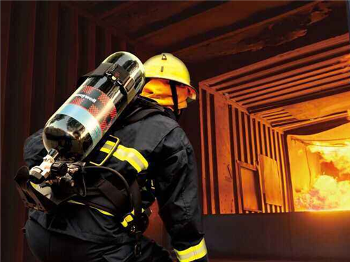 正压式气氛呼吸器应用技巧及留意事变 你都打听到了吗