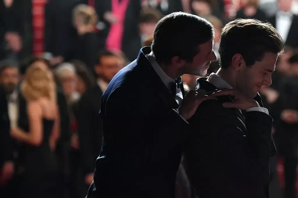 不心动挑战｜看了眼《追光吧哥哥（法国版）》，这谁能顶得住？