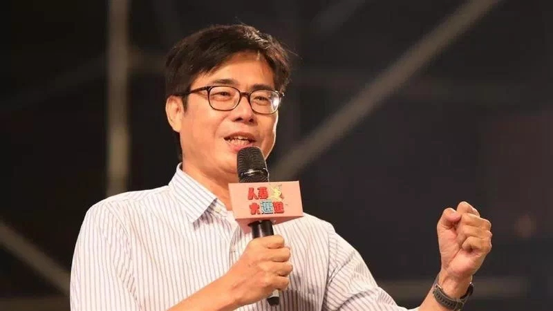 陳其邁蹭熱度自稱�陳石斑�，國民黨議員：先擺脫�陳慶記�再說