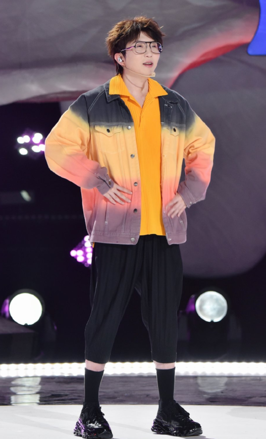 有种“整容”叫毛不易，甩肉36斤帅成华晨宇，他经历了啥？