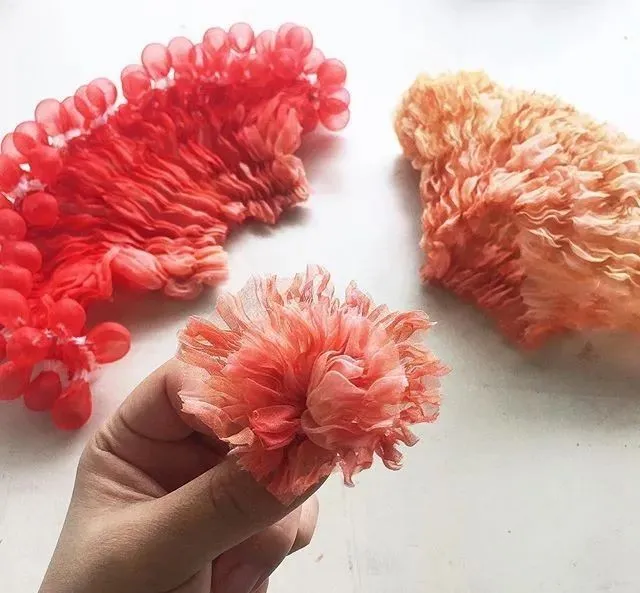 来自日本的特色染布技术：空气绞染，塑造出隐形物质的想象力