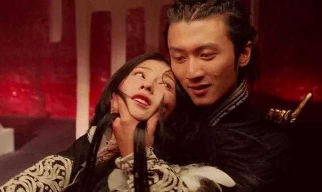 “女人收割机”李亚鹏和为他前仆后继的6个女友们