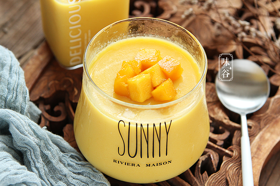 夏天就饞這解暑甜品，冰涼清爽，香甜滑嫩，比外面的果凍還好吃