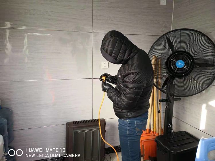 紧绷“安全弦”——经发保洁开展元旦节前安全生产大检查