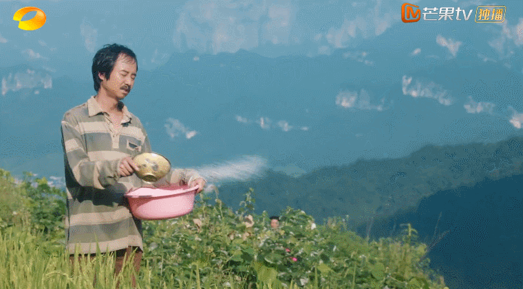 母亲是百亿票房女演员，儿子却从小鲜肉，变成