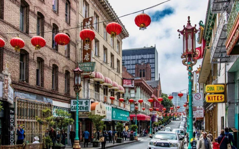 又一房地产“怪象”：大批商铺无人出租，满大街都是药店、餐饮店