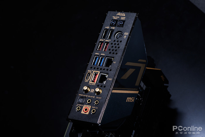 微星MEG Z490 ACE主板评测:16相旗舰级供电加持 价格仅为旗舰一半