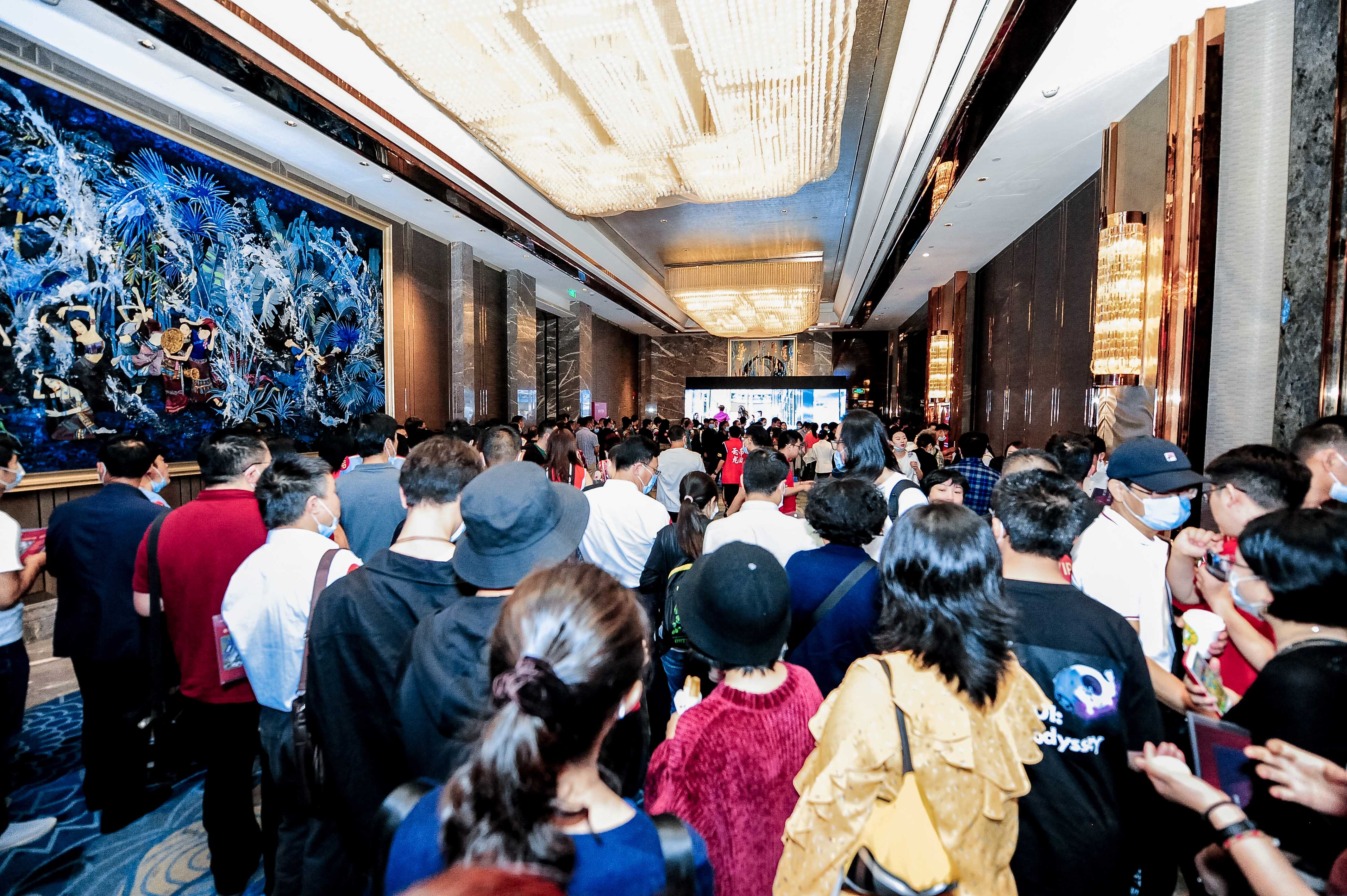 这个“十一”长假，昆明某售楼部居然成了热门景点？