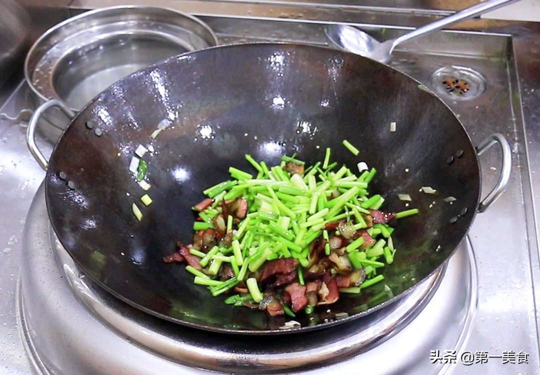 圖片[10]-飯店的臘肉炒芹菜 為啥清脆不柴有嚼勁 廚師長告訴你關鍵在哪-起舞食譜網