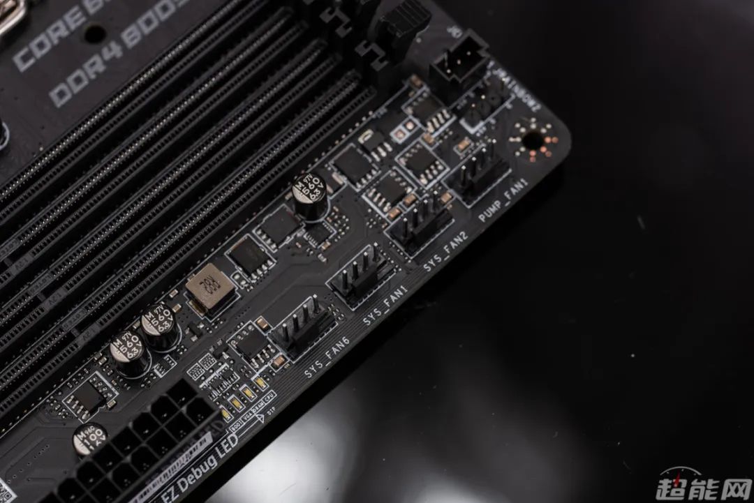 微星MPG Z490 GAMING CARBON WIFI主板评测