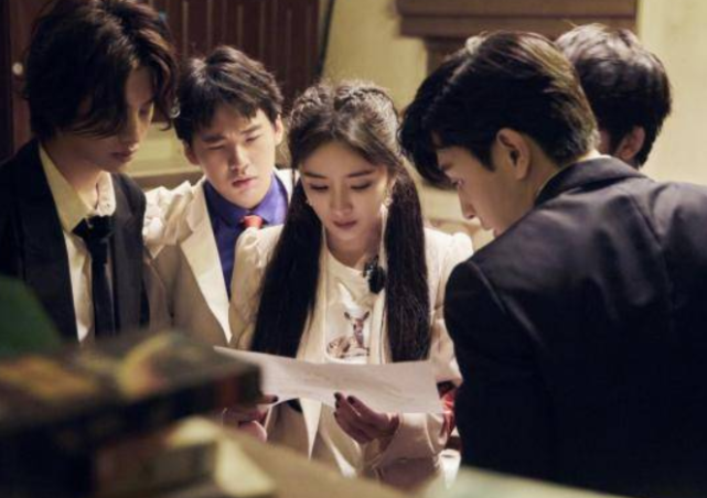 " escape closely 3 " head send 6 honored guests, do not see Guo Qilin's figure, the childe's holiday is a bit long