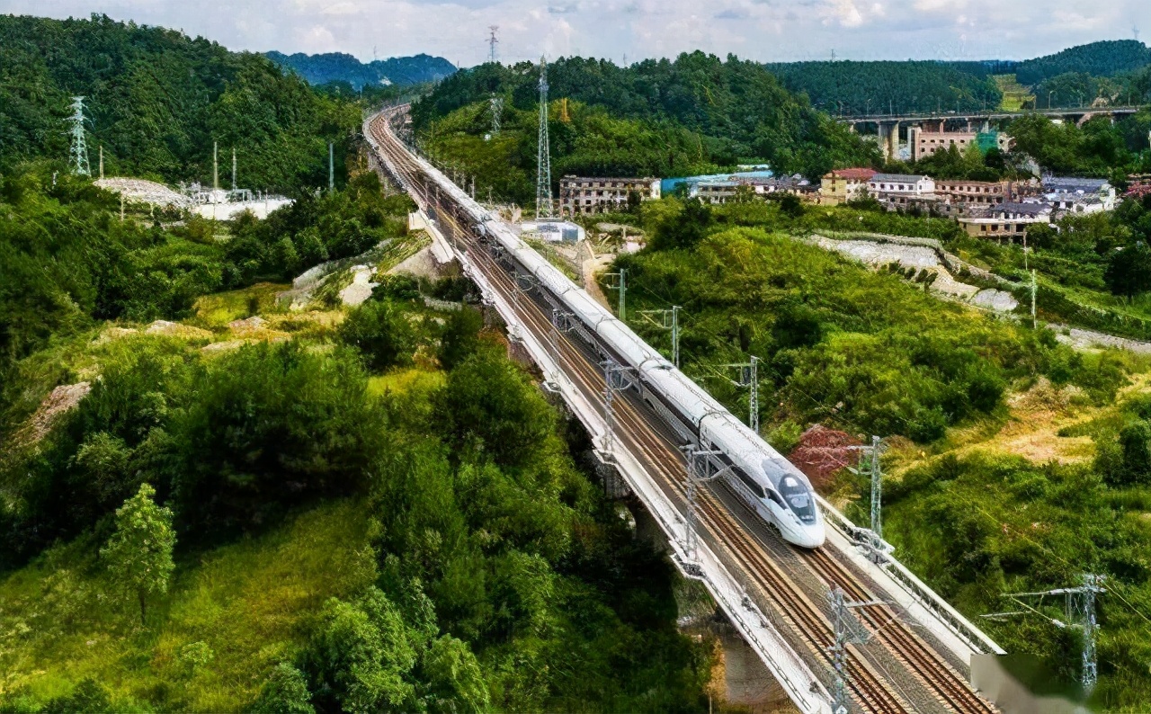 安康计划建一座高铁站，建筑面积20000平米，或将成陕南第一大站