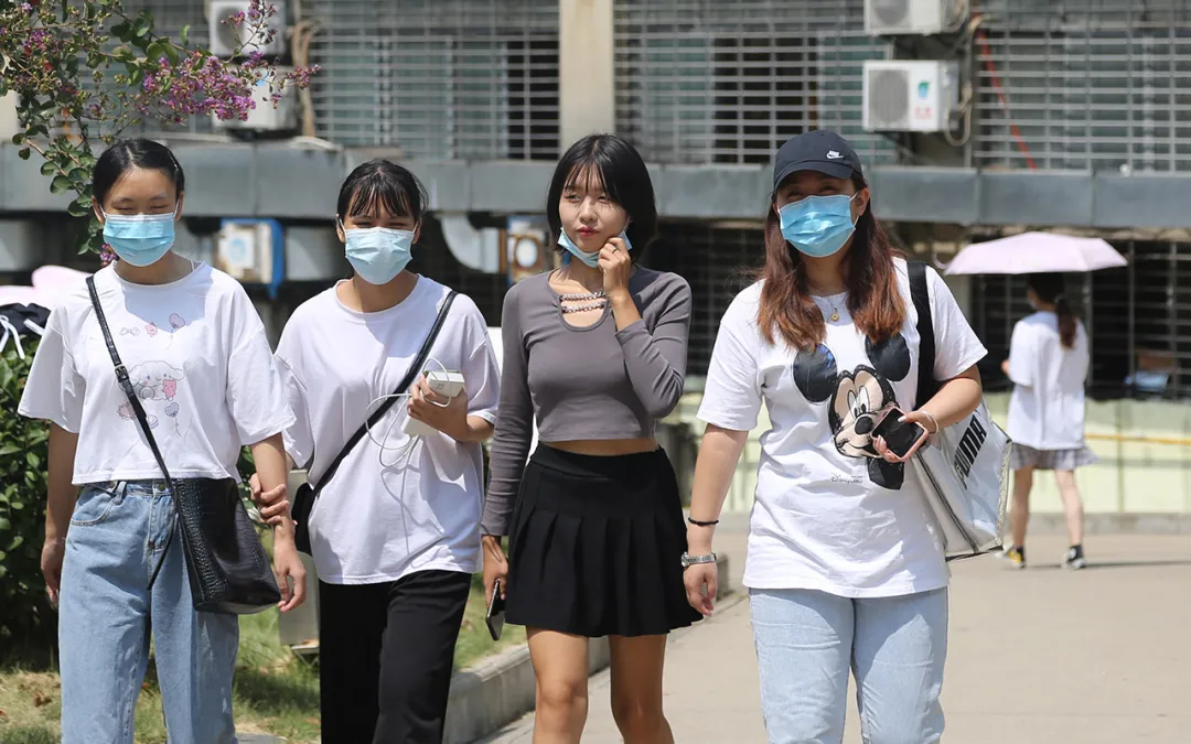 阔别整整8个月，鄂州这所大学开学啦！久盼、重逢、拥抱