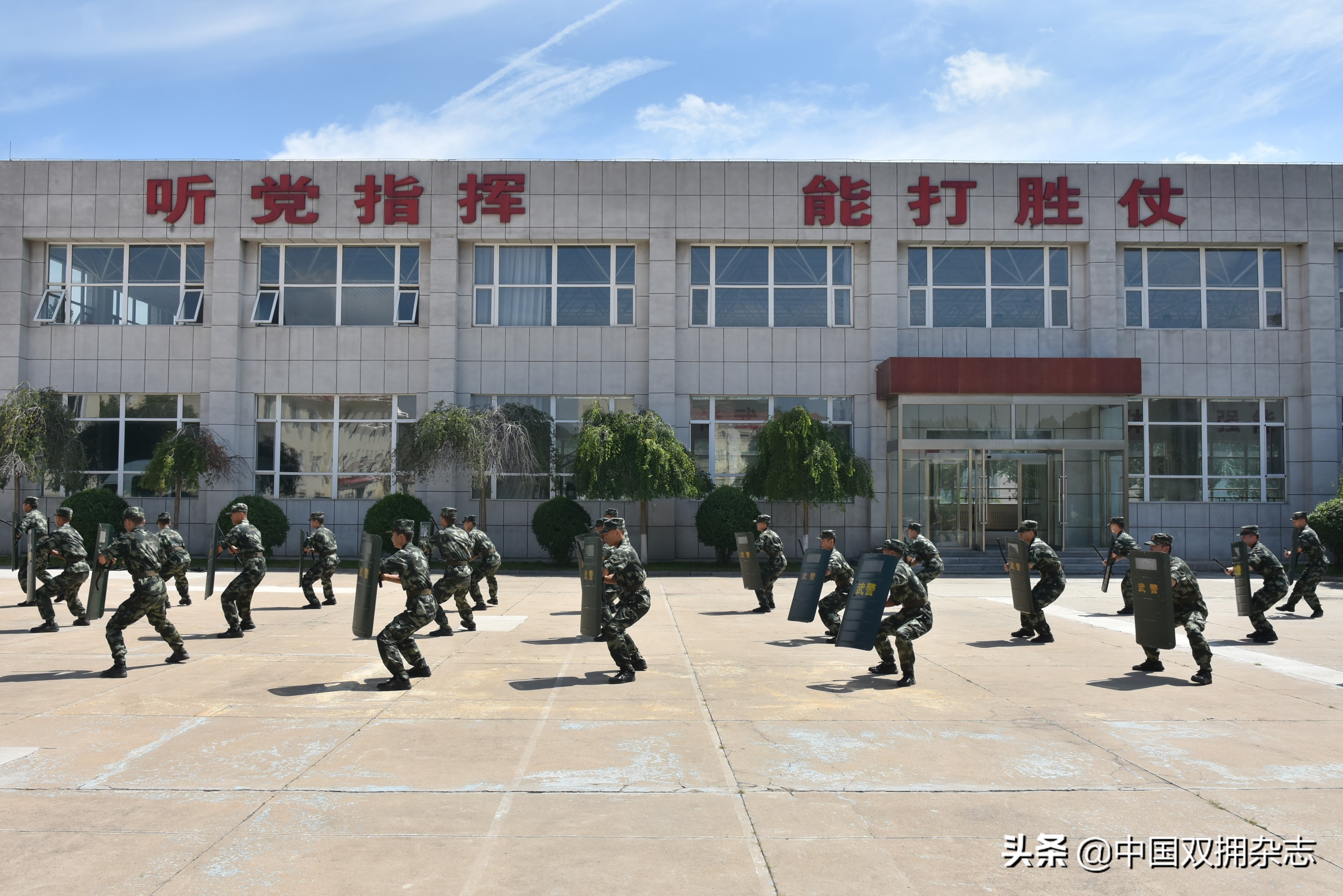 本溪市投入人力物力财力支持部队营房建设全力解决军人困难.