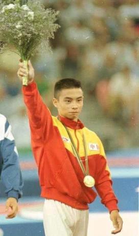 從“全能冠軍”到“億萬富商”，李小雙經歷了什麼？