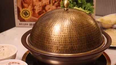 发哥与财叔关于牛杂煲的故事