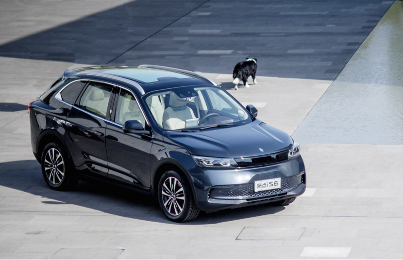 响应3胎政策，五菱推9座车型；全新雷克萨斯NX即将发布