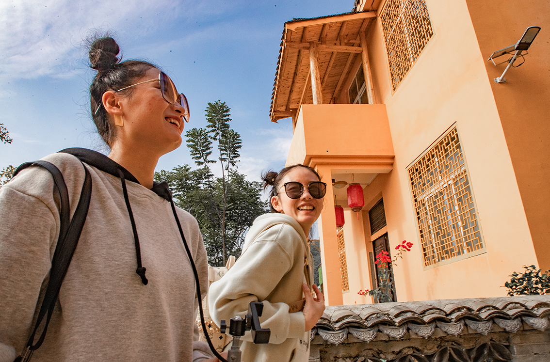 中國(guó)鄉(xiāng)村旅游新殺出一匹“黑馬”，人們都往這跑，深秋旅游真火爆