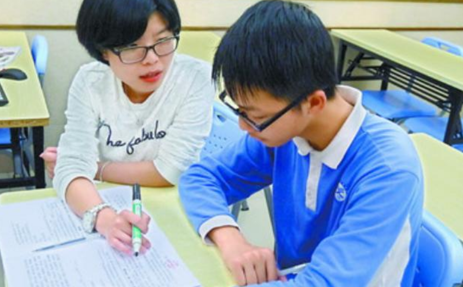 补习机构“要倒闭”，新的补课形式悄然兴起，家长“有苦难言”