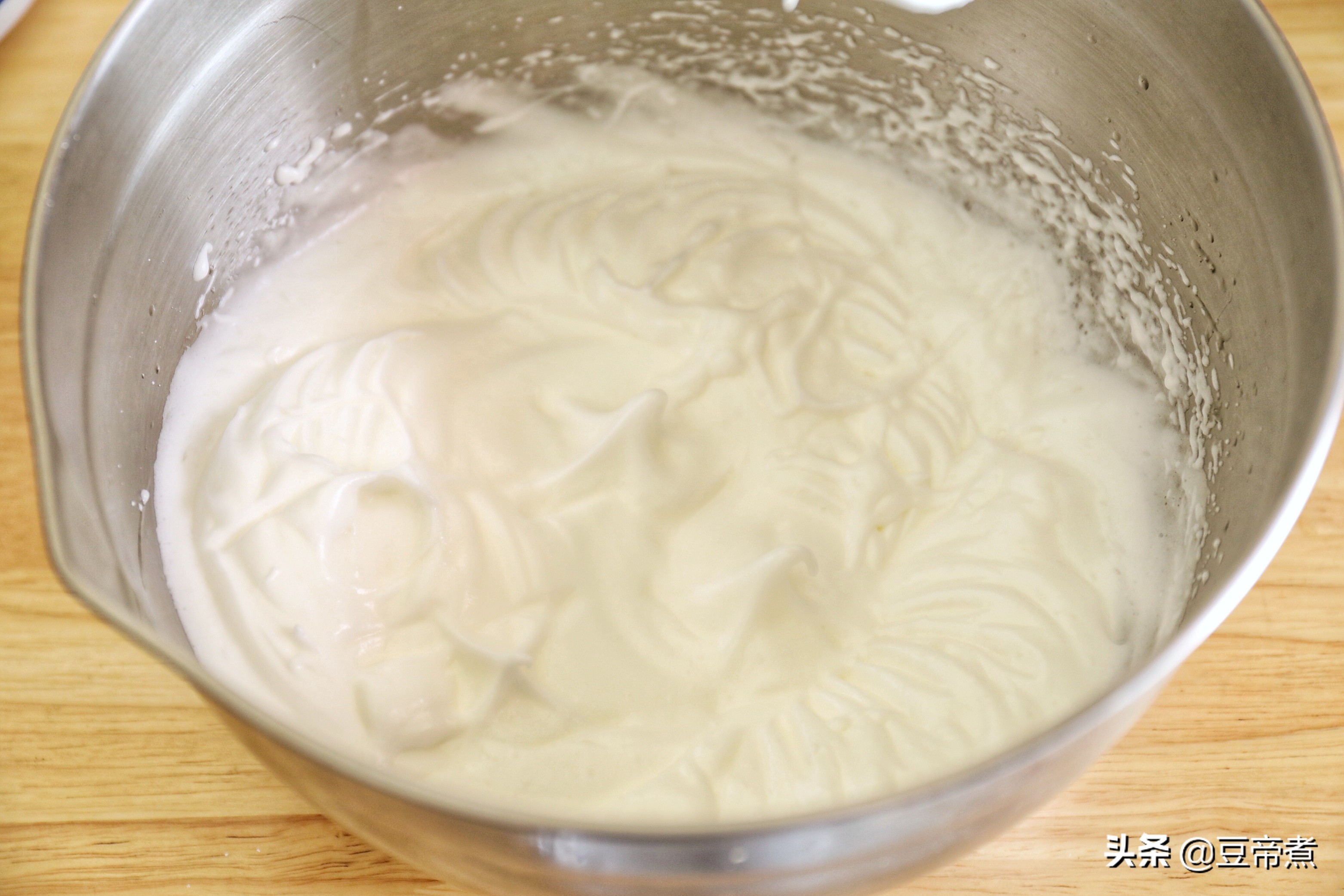 老少咸宜的網紅雪媚娘，有水果有奶油，味道香醇濃郁怎麼吃也不夠