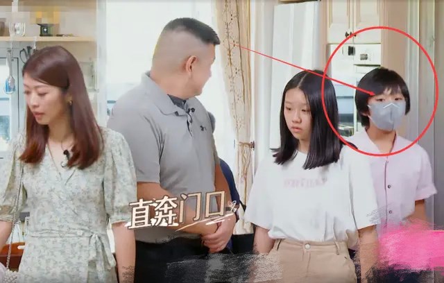 林志颖儿子Kimi罕露面！11岁身高接近爸爸，发型仍未变大小眼抢镜