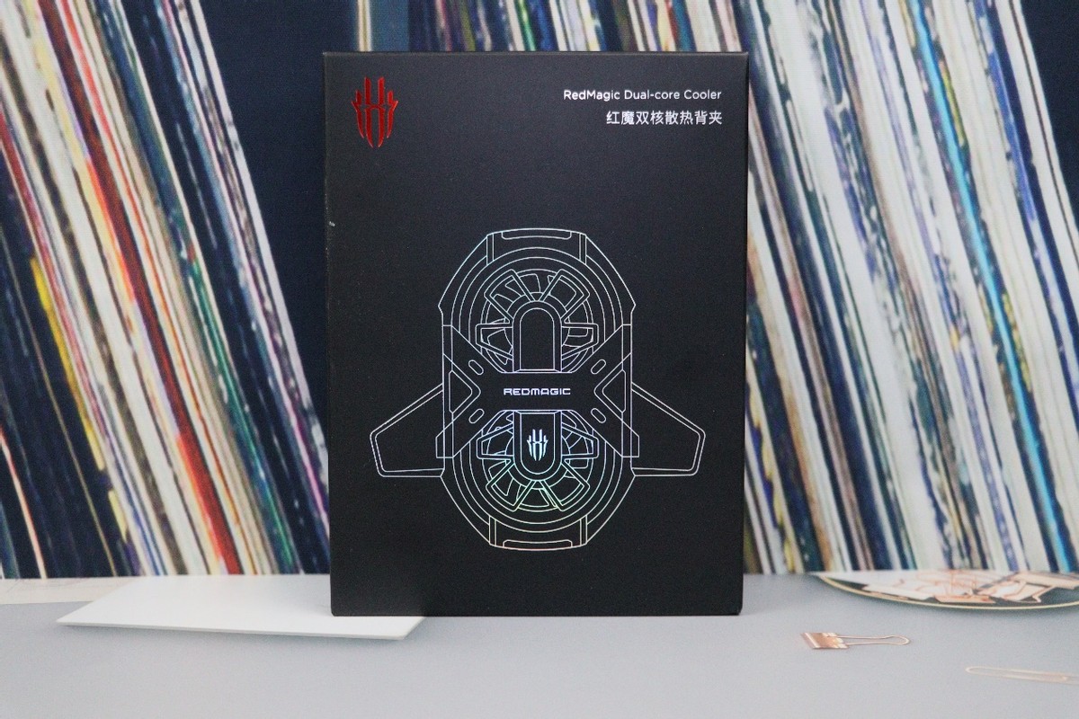 想要時刻保持清爽戰(zhàn)斗？還不快來試試紅魔散熱背夾