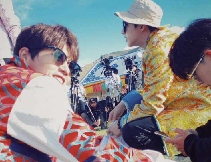 杀青|任嘉伦晒《宝藏行》杀青照在线爆料 原来魏大勋本名叫魏兴文！