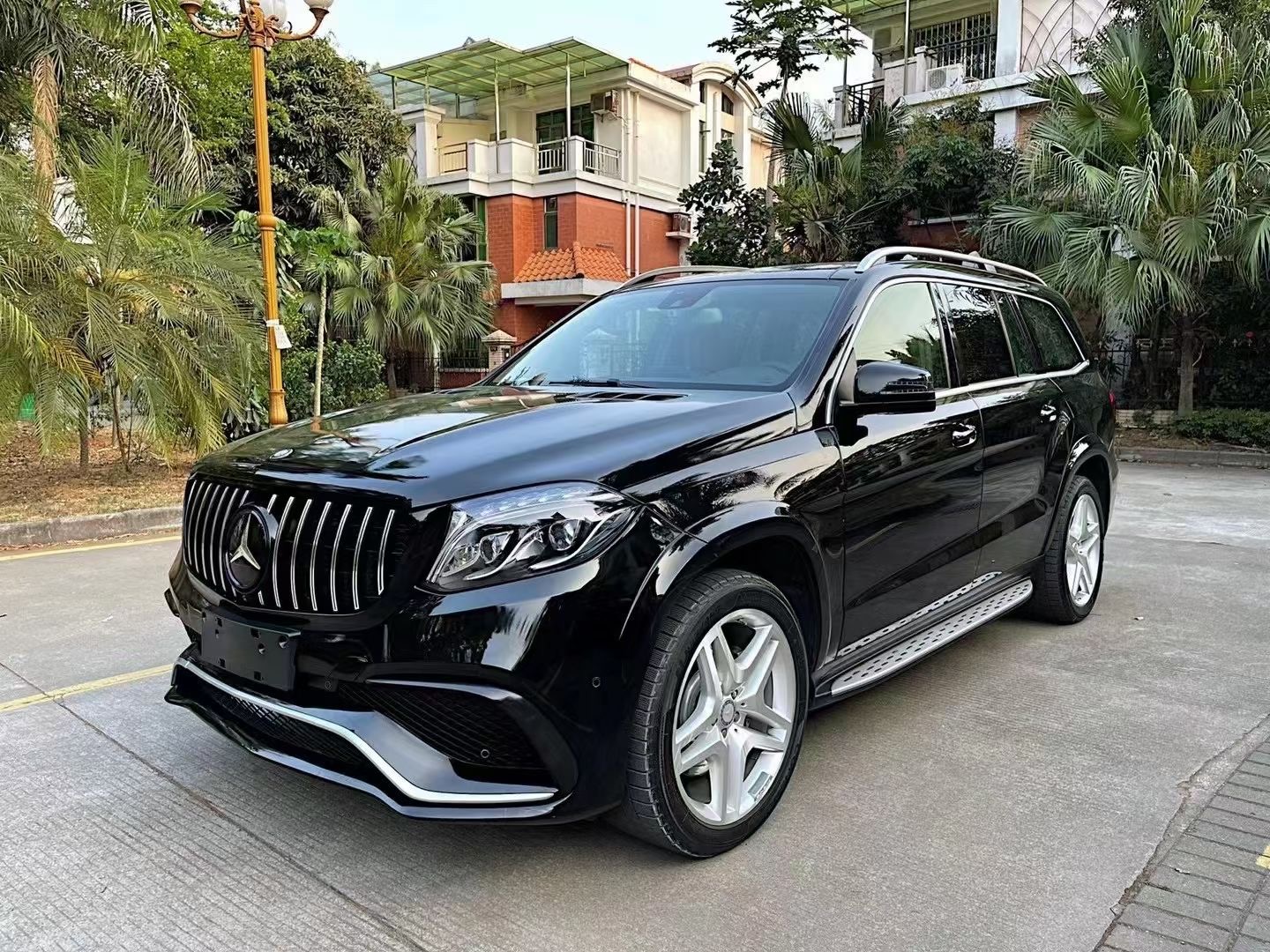 19款奔驰gls550售价45万是g系列s级的完美结合