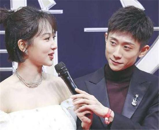 杨紫“另类”祝福张一山，揭露俩“老戏骨”为