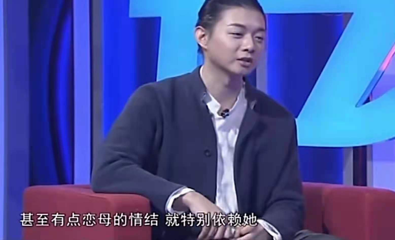 剖析吴亦凡、霍尊成长经历，发现一个共性，家有男孩引以为戒