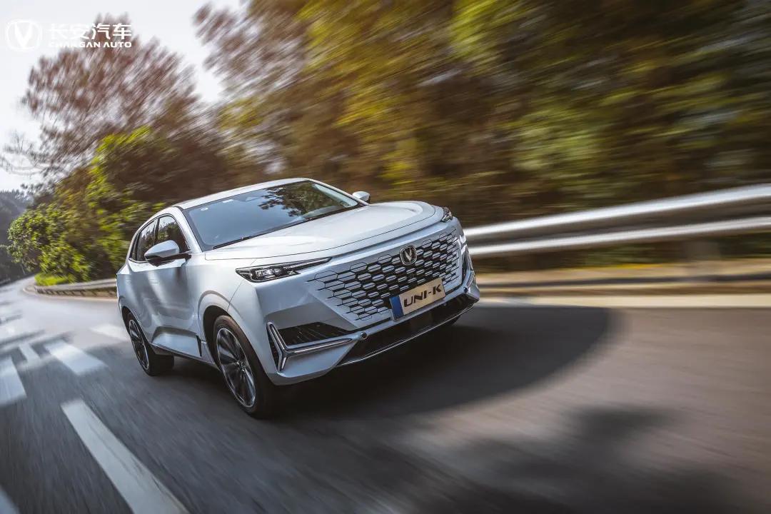 17万元左右的中型SUV，你找不到长安UNI-K的槽点！