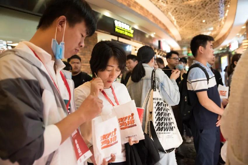 雞排界殺出“黑馬”！開放加盟不到半年，正向1000家店狂奔