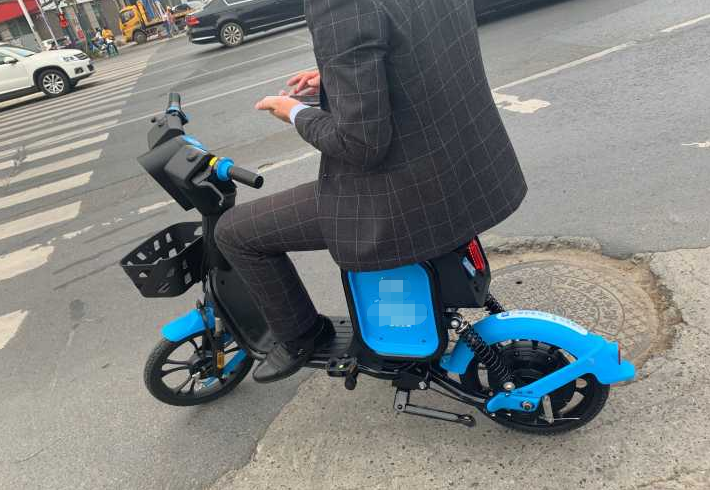 車主：有電用不著，沒電蹬不動，電動車腳蹬有啥用？專家給出回答