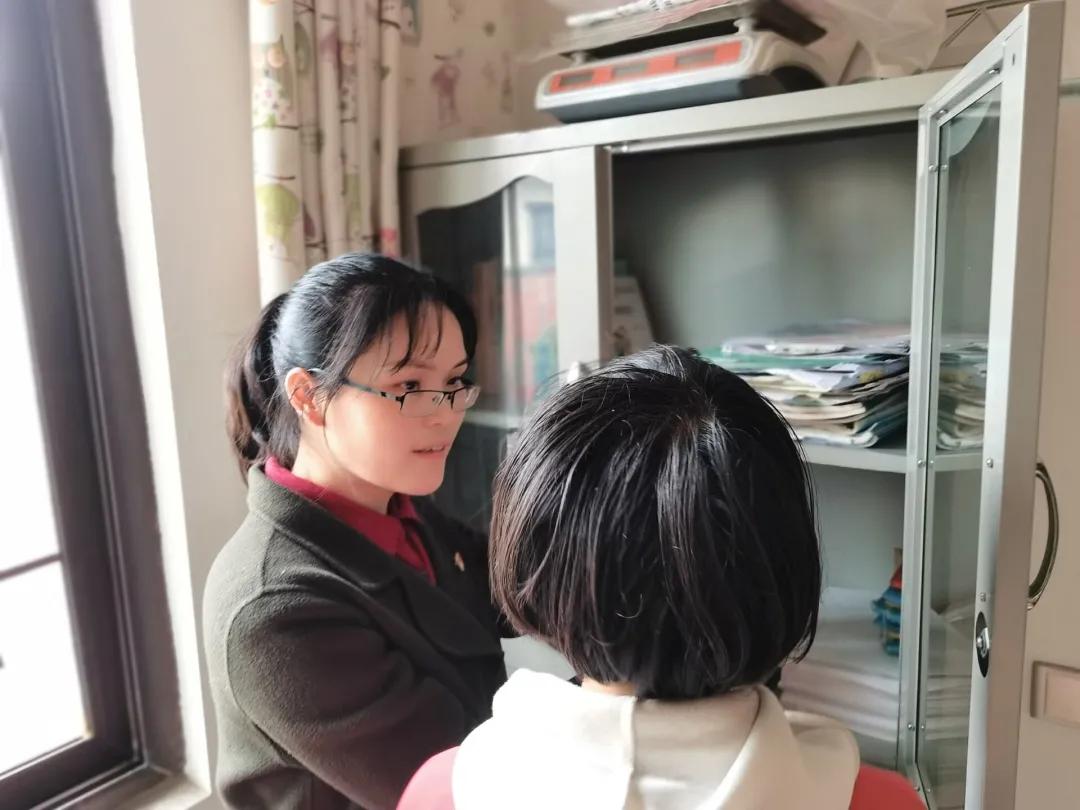 春日融融家访日 真情传递暖人心——双流区金桥小学入户家访活动