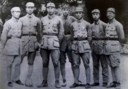 抗日儒将安征夫，原名安问卜，毛主席：就叫安