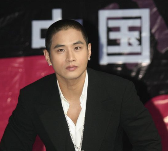 当红小鲜肉为逃兵役放弃国籍，遭国家永久封杀